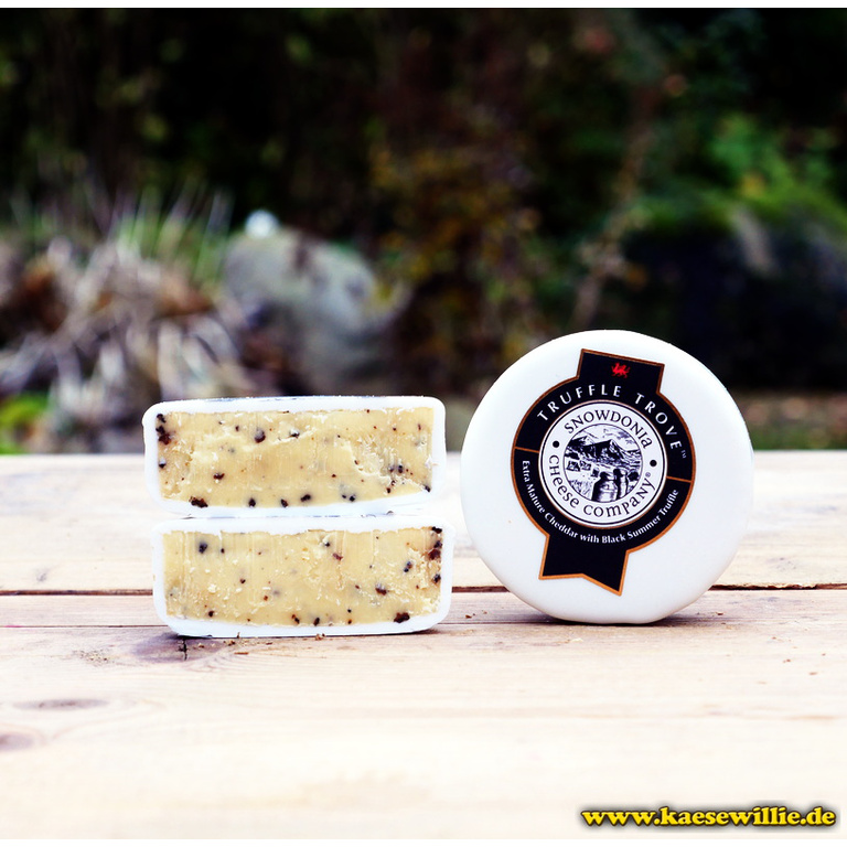 KseWillie:Produktbild-Cheddar-Truffle Trove 150g-Kserei Snowdonia Cheese Company-UK
