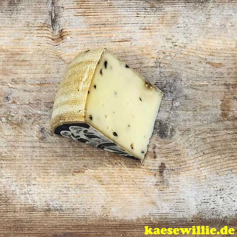 KäseWillie:Produktbild-Olivenbergkäse-Schnittkäse-Schweiz