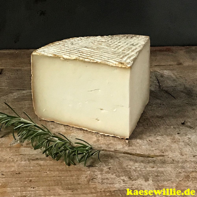 KäseWillie:Produktbild-Chevre de Montagne-Schnittkäse-Frankreich